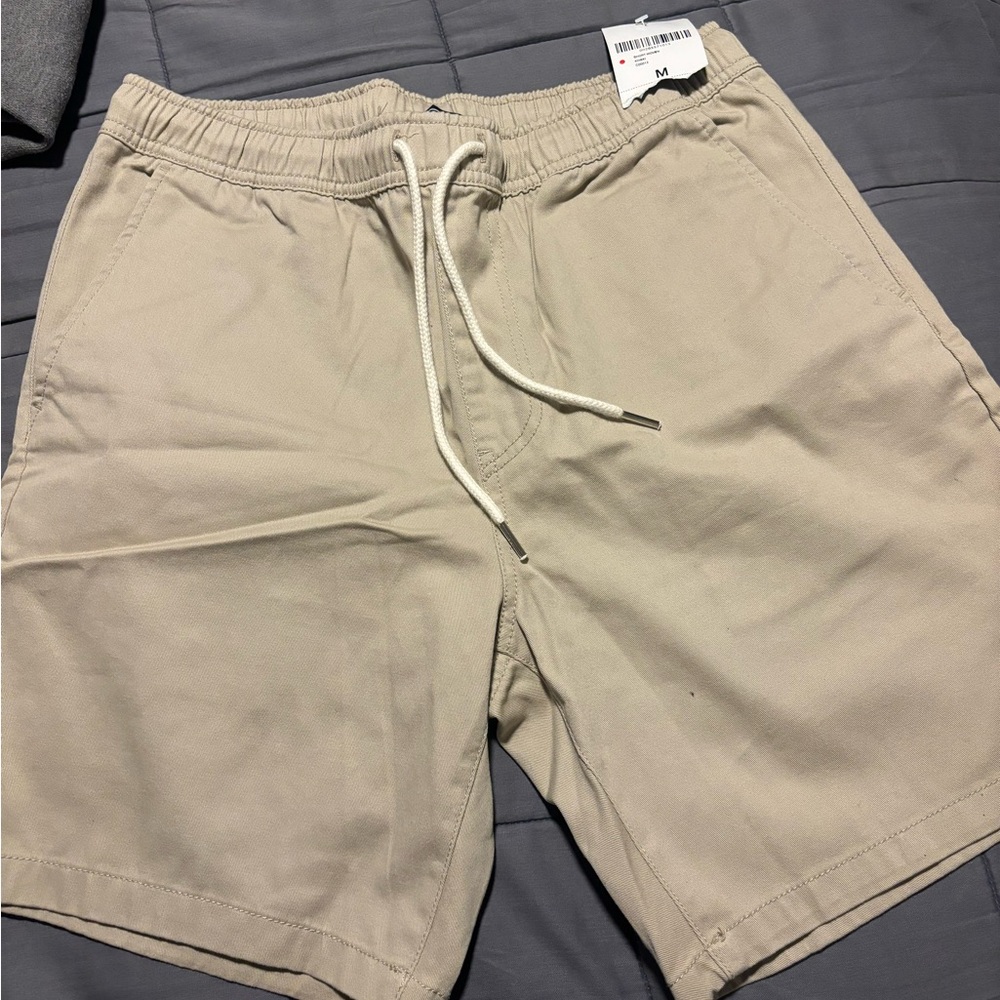 Forever 21 Men's Tan Athletic Shorts